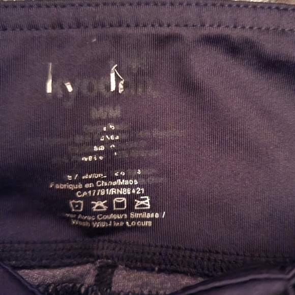 Mesh Cut-Out Yoga Legging - Picture 4 of 5